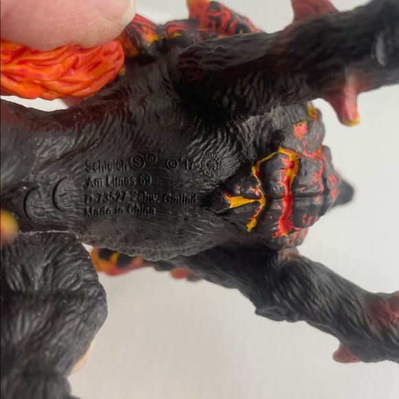 Schleich Eldrador Creatures Hellhound Two Headed Dog Wolf Figure - Picture 2 of 7